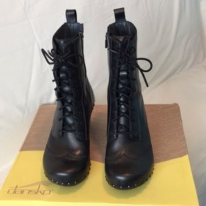 Dansko boots, lace-up, studded, in graphite color
